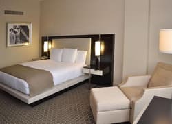 DoubleTree by Hilton Houston Hobby Airport