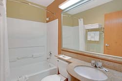 Microtel Inn & Suites By Wyndham Charlotte/Univer