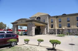 Holiday Inn Express & Suites Cleveland