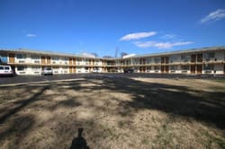 Royal Inn & Suites