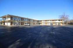 Royal Inn & Suites