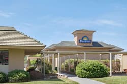 Days Inn by Wyndham Charlotte/Woodlawn Carowinds