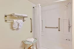 Days Inn by Wyndham Charlotte/Woodlawn Carowinds