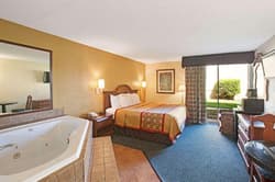 Days Inn by Wyndham Charlotte/Woodlawn Carowinds