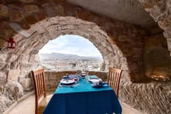 Temenni Evi
