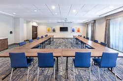 Holiday Inn Express Cleveland Northwest