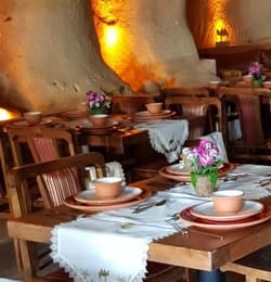 Fresco Cave Suites & Mansions