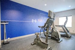 Holiday Inn Express & Suites Cleveland
