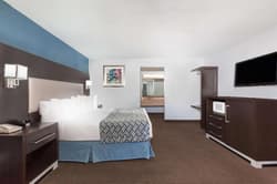 Days Inn by Wyndham Austin/University/Downtown