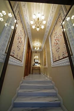 Celine Hotel