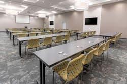 Aloft Jacksonville Tapestry Park