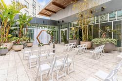Aloft Jacksonville Tapestry Park