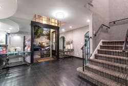 Wilshire Crest