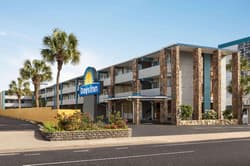 Days Inn by Wyndham Myrtle Beach-Beach Front