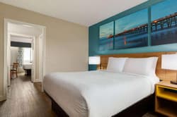 Days Inn by Wyndham Myrtle Beach-Beach Front
