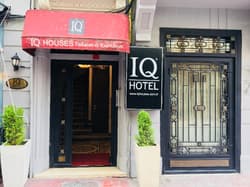 IQ Hotel