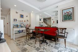 Ten Rooms Hotel