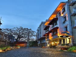 Bon Hotel Old City