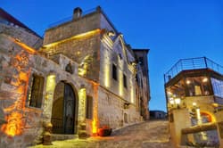 Elika Cave Suites & Spa