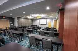 Fairfield Inn & Suites by Marriott Butler Blvd