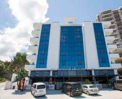 Royal Life Exclusive