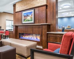 Comfort Inn & Suites Pittsburgh