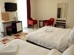Niconya Port Suites & Hotel