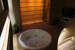 Triada Hotel