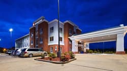 Best Western Plus Philadelphia-Choctaw Hotel