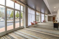 Holiday Inn Atlanta-Gas South Arena Area