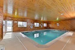Holiday Inn Express and Suites Charlotte