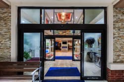 Holiday Inn Express and Suites Houston East