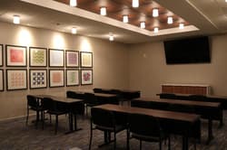 Holiday Inn Exp & Sts Portland Airport -Cascade St