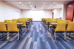 Holiday Inn Express & Suites Houston IAH Beltway 8