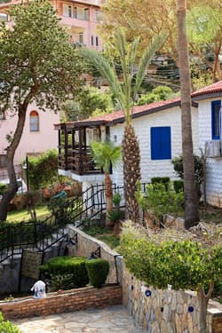 La Finca Hotel