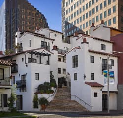 Plaza La Reina