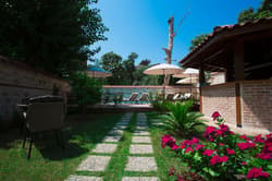Char Me Boutique Hotel