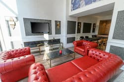 Global Suites Hotel