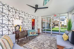 Holiday Shores Ascend hotel Collection