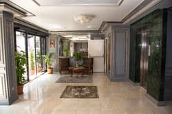 HHK Downtown Hotel