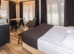 Bguest Hotel
