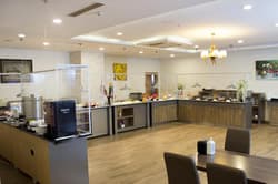 Sarissa Hotel