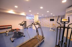 Sea Breeze Hotel & Apartments