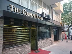 The Queen Hotel