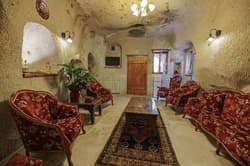 Canyon Cave Hotel