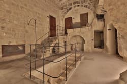 Taru Cave Suites