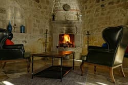 Taru Cave Suites