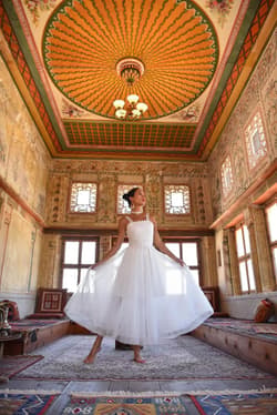 Henna Hotel