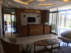 Garden Zara Hotel
