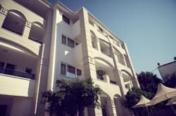 Two Seas Hotel